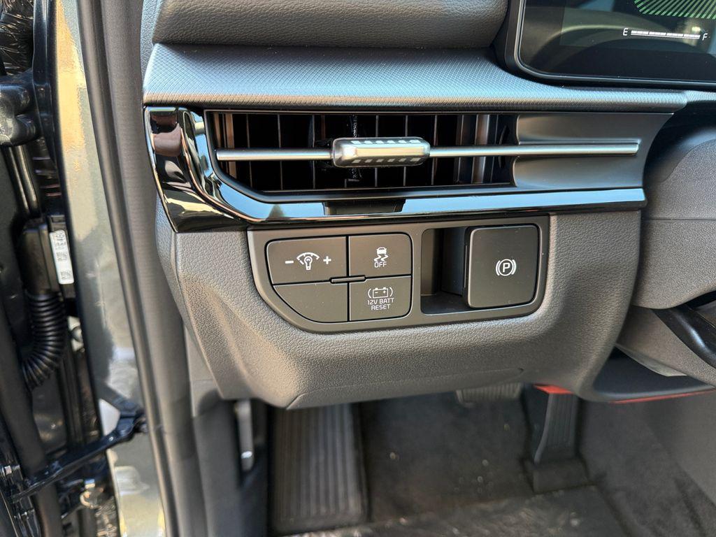 new 2026 Kia Sportage car, priced at $33,139