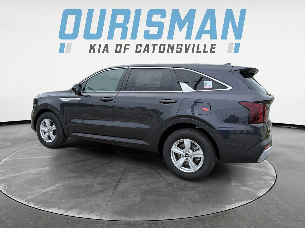 new 2026 Kia Sorento car, priced at $32,515