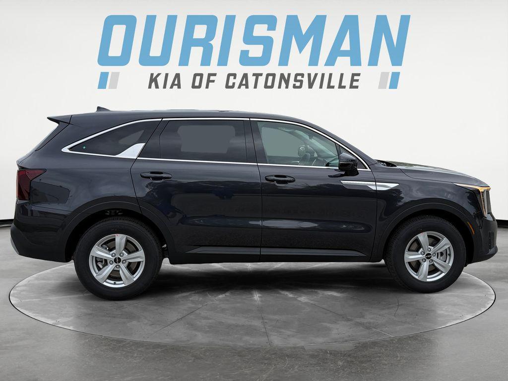 new 2026 Kia Sorento car, priced at $32,515