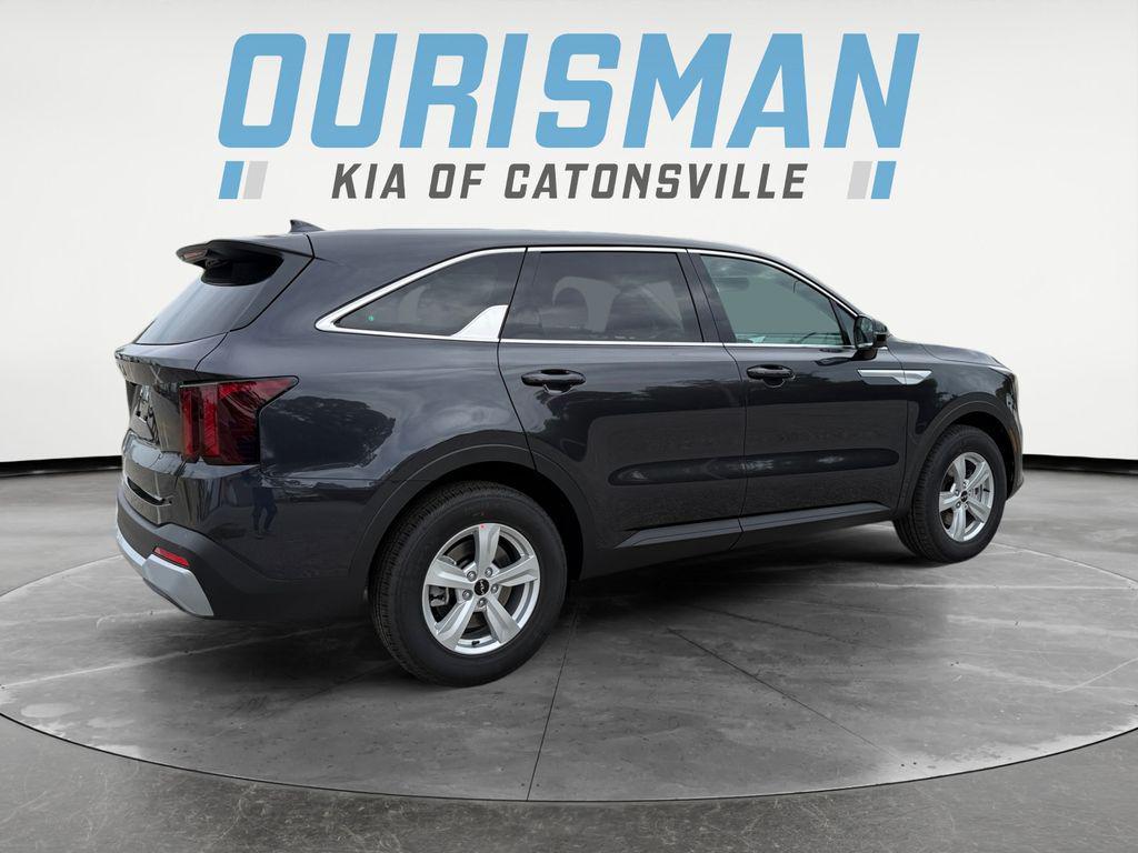 new 2026 Kia Sorento car, priced at $32,515