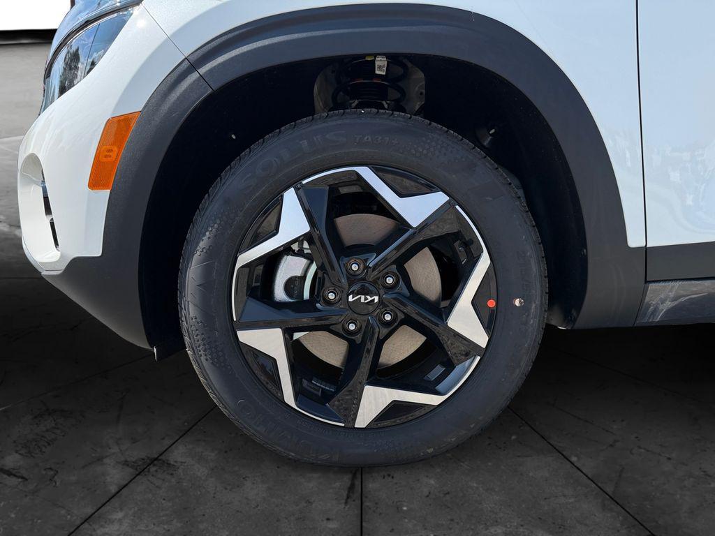 new 2026 Kia Seltos car, priced at $28,061