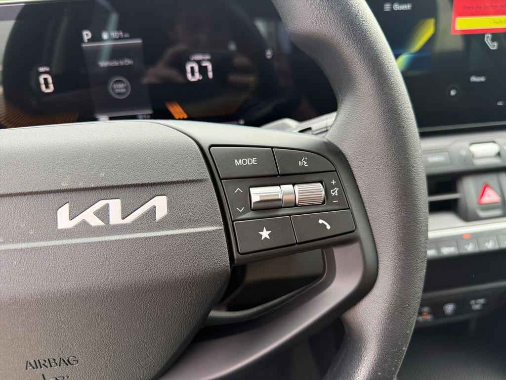 new 2025 Kia K4 car, priced at $23,525