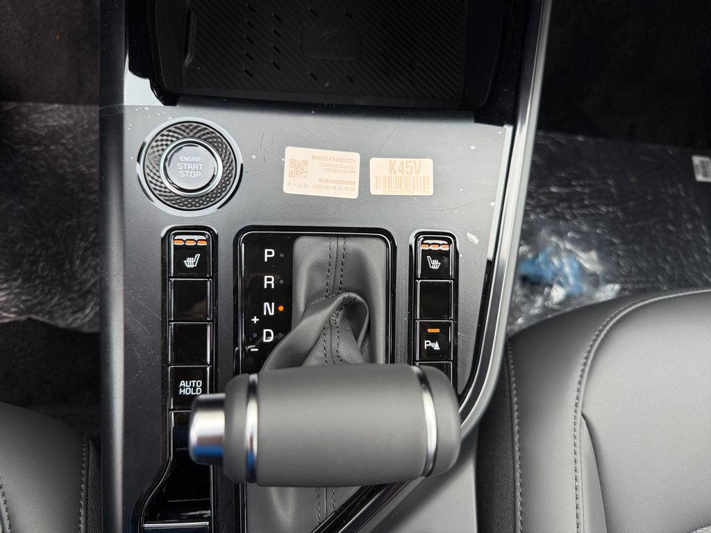 new 2025 Kia Niro car, priced at $28,330