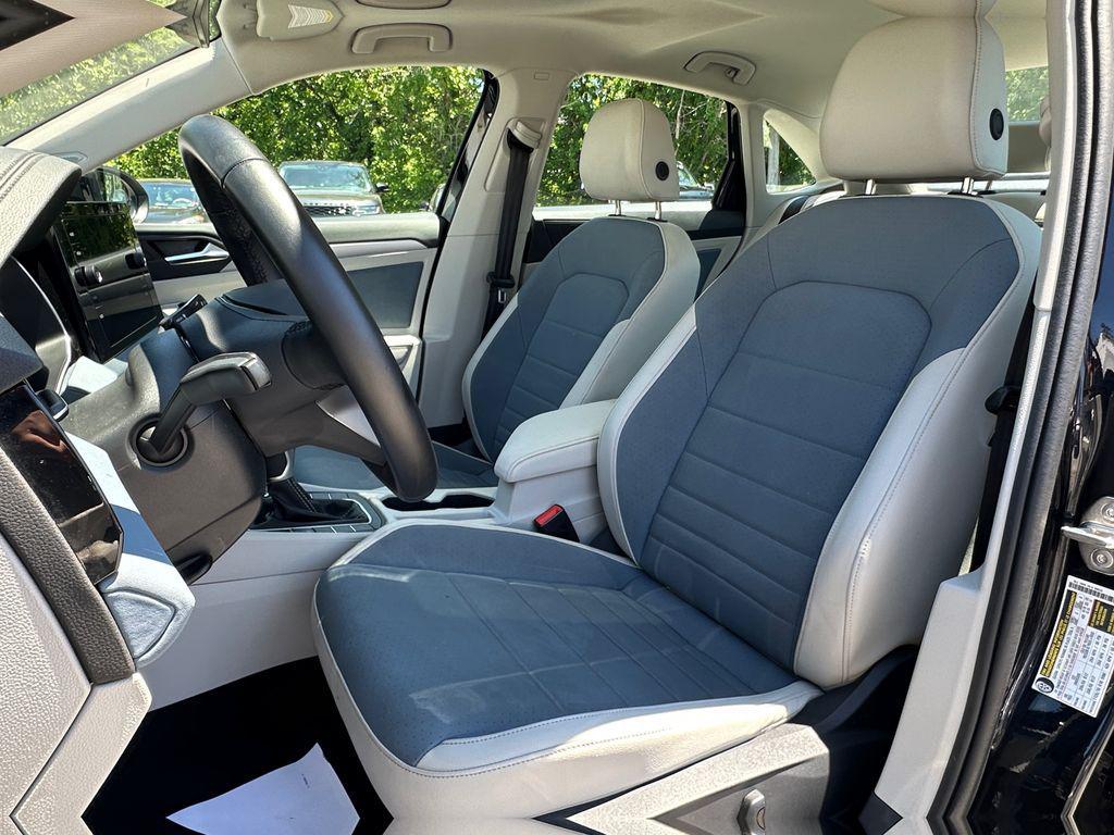 used 2025 Volkswagen Jetta car, priced at $23,800