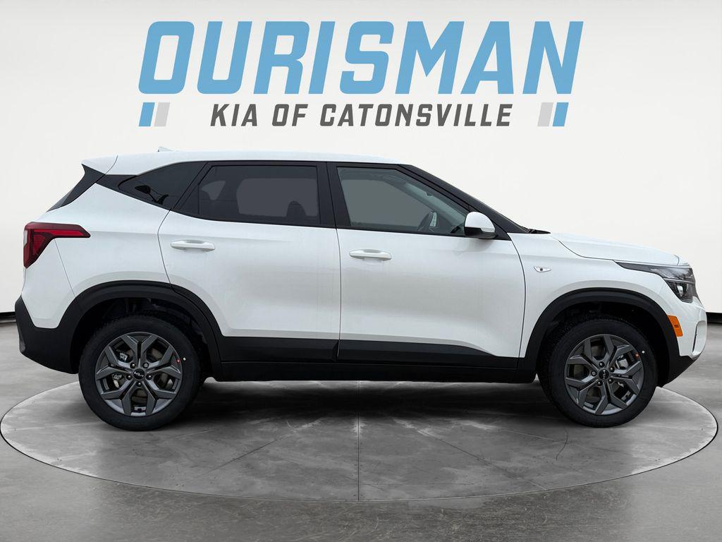 new 2026 Kia Seltos car, priced at $25,853