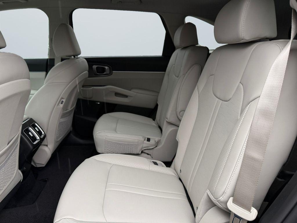 new 2026 Kia Sorento Hybrid car, priced at $42,595