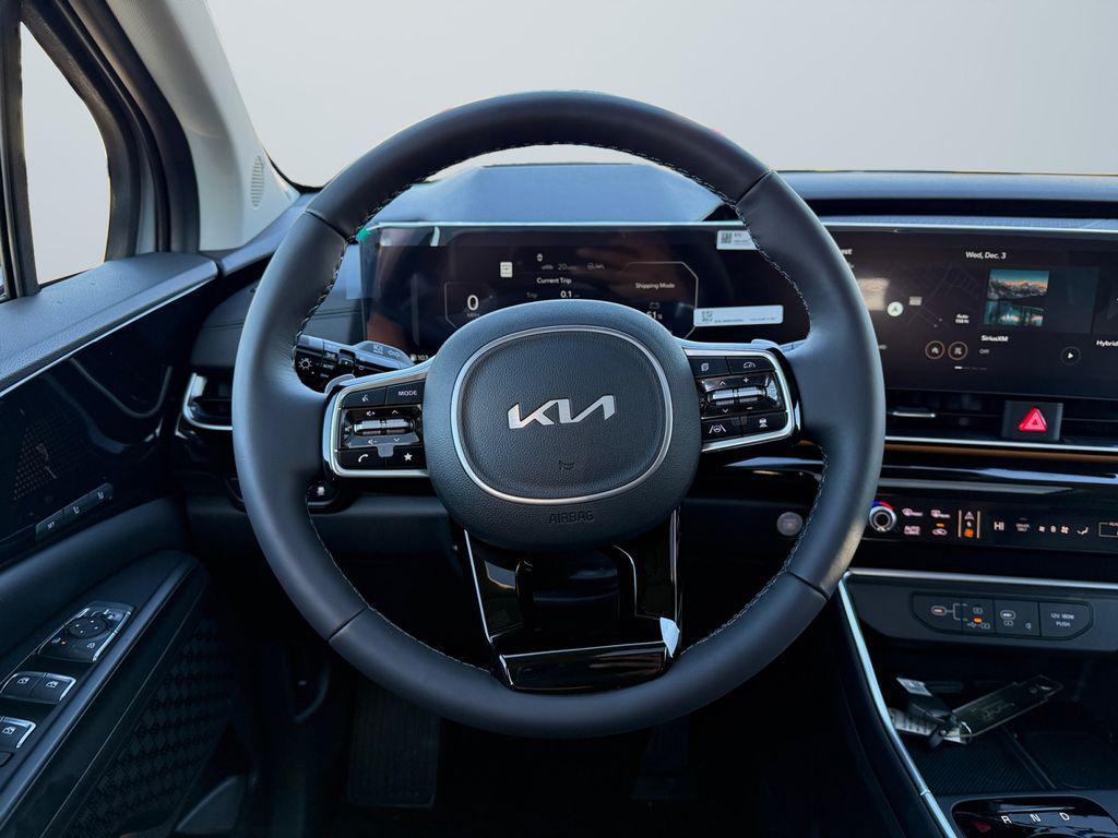 new 2026 Kia Carnival Hybrid car, priced at $55,579