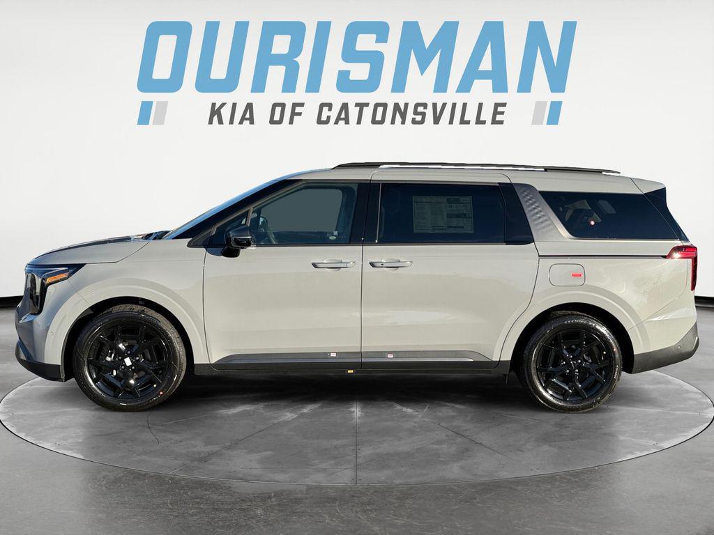 new 2026 Kia Carnival Hybrid car, priced at $55,579