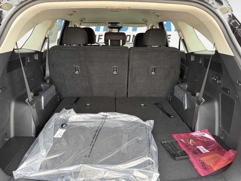 new 2026 Kia Sorento car, priced at $32,515
