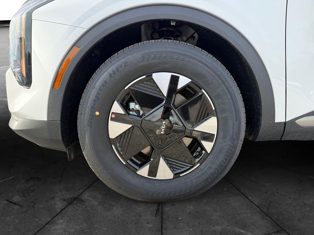 new 2026 Kia Sportage Hybrid car, priced at $31,133