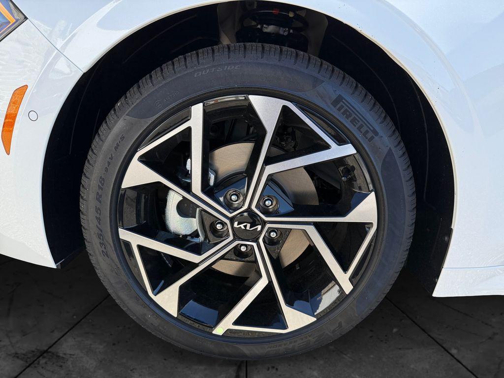 new 2026 Kia K5 car, priced at $35,275