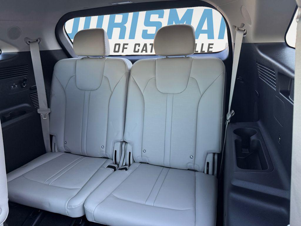 new 2026 Kia Sorento car, priced at $42,974