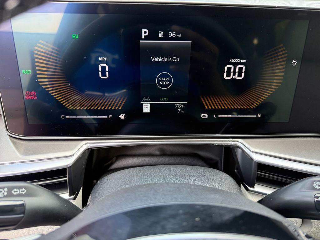 new 2025 Kia Sorento Hybrid car, priced at $40,975