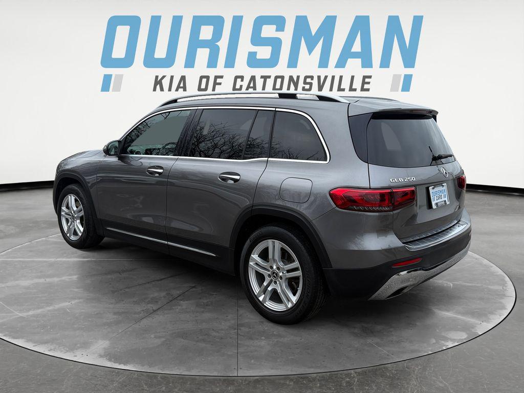 used 2021 Mercedes-Benz GLB 250 car, priced at $22,900