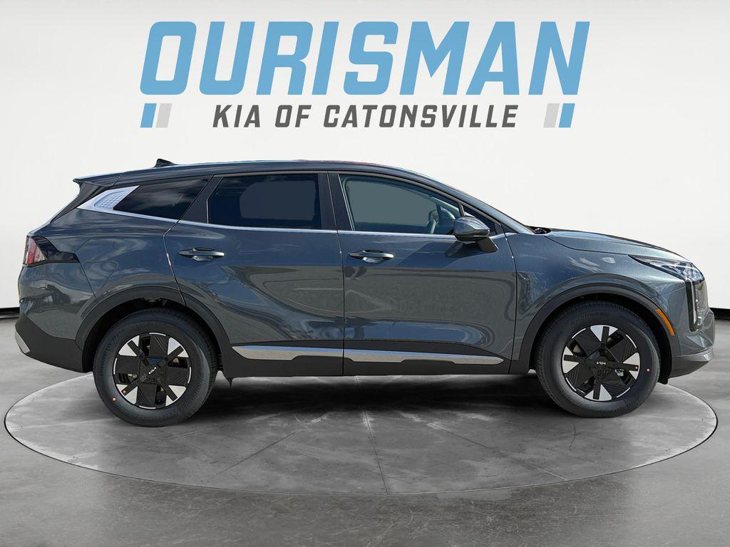 new 2026 Kia Sportage Hybrid car, priced at $30,658