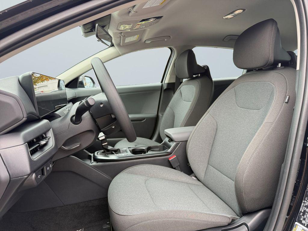 new 2025 Kia K4 car, priced at $23,582