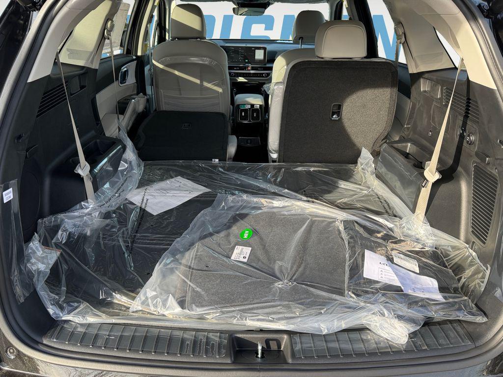 new 2026 Kia Sorento Hybrid car, priced at $42,782