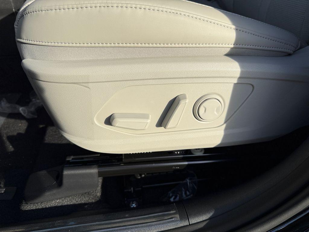 new 2026 Kia Sorento Hybrid car, priced at $42,782