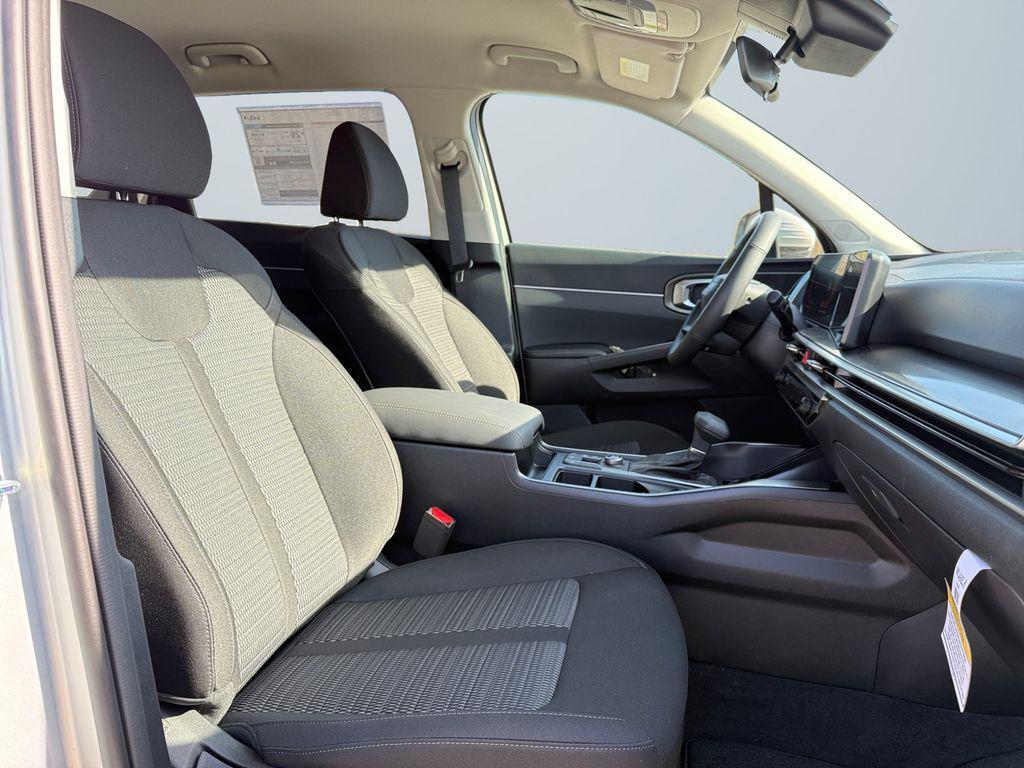 new 2026 Kia Sorento car, priced at $32,515