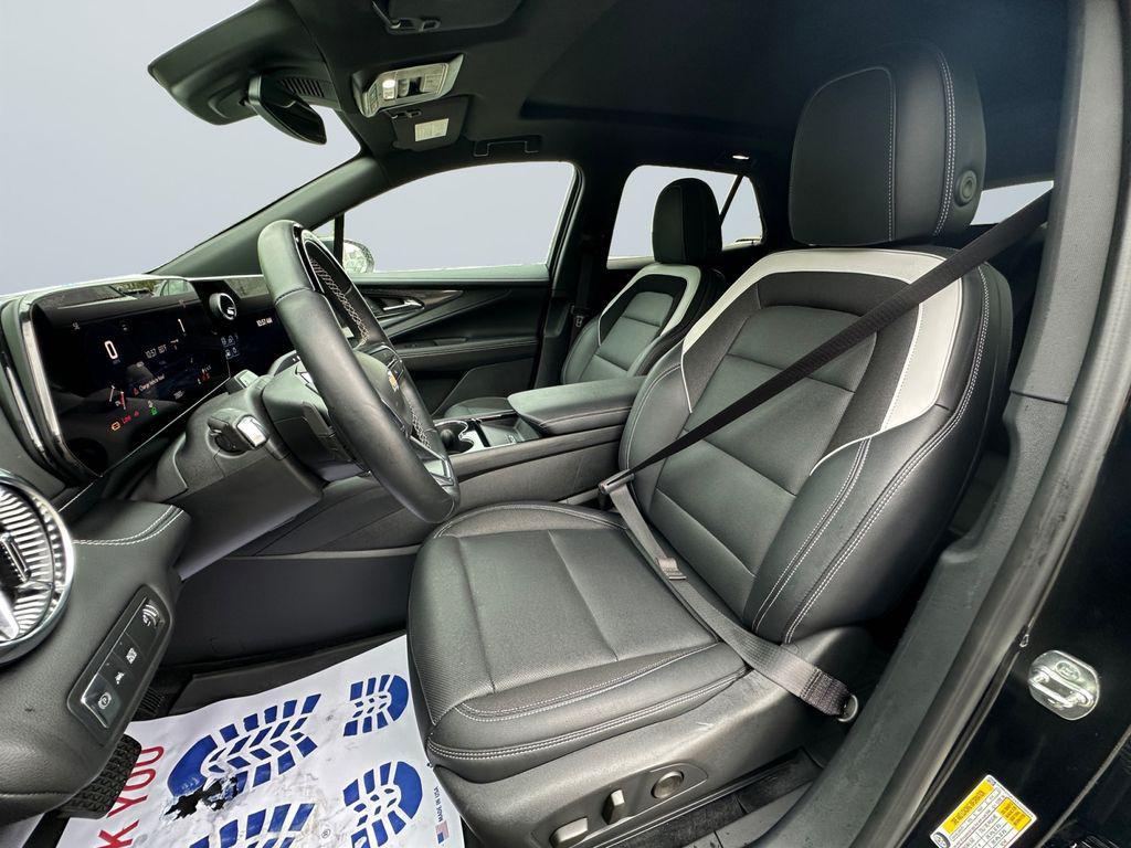 used 2025 Chevrolet Blazer EV car, priced at $31,800