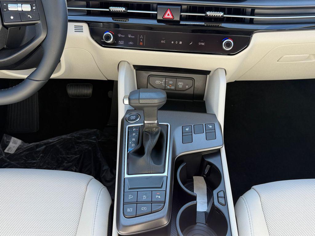 new 2026 Kia Sportage car, priced at $32,400