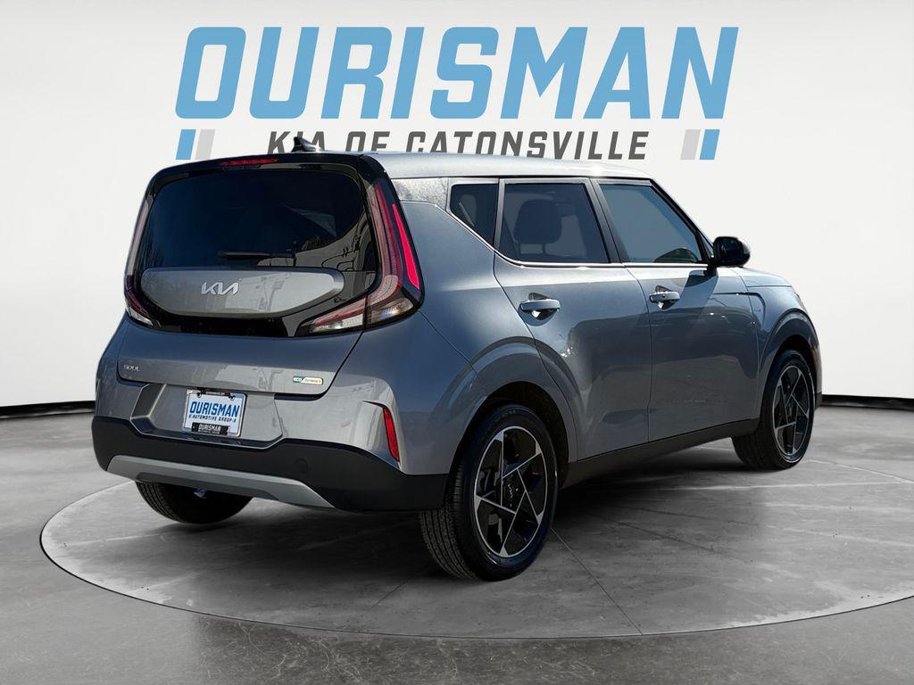 used 2025 Kia Soul car, priced at $23,000