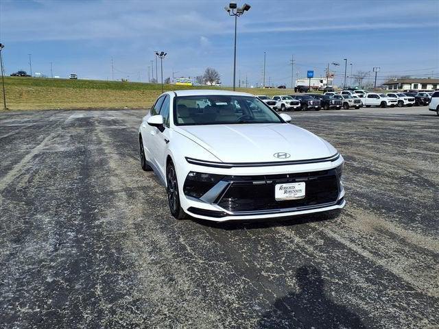 used 2025 Hyundai Sonata car, priced at $22,897