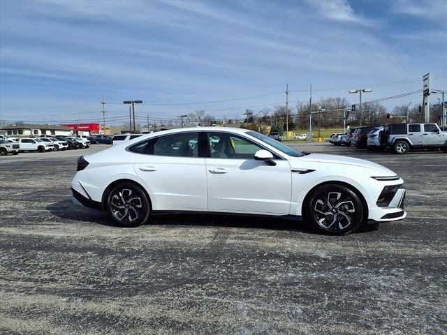 used 2025 Hyundai Sonata car, priced at $22,897