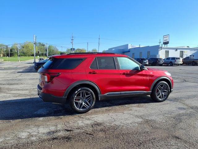 used 2025 Ford Explorer car, priced at $38,387