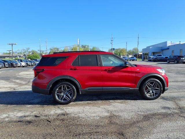 used 2025 Ford Explorer car, priced at $38,387