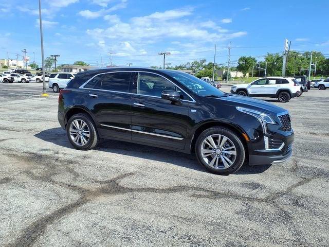 used 2025 Cadillac XT5 car, priced at $41,988