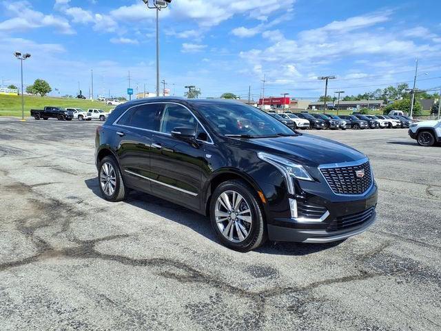 used 2025 Cadillac XT5 car, priced at $41,988