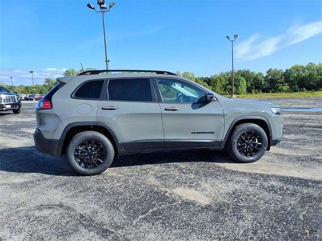 used 2023 Jeep Cherokee car, priced at $18,988