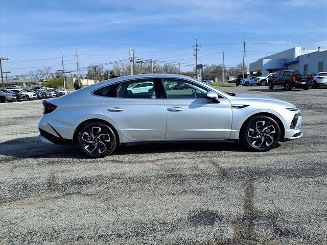 used 2025 Hyundai Sonata car, priced at $21,897