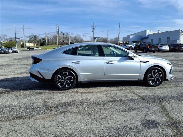used 2025 Hyundai Sonata car, priced at $21,897