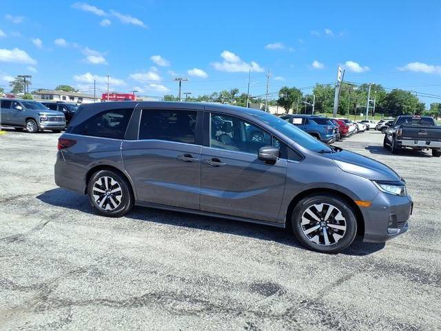used 2025 Honda Odyssey car, priced at $36,498