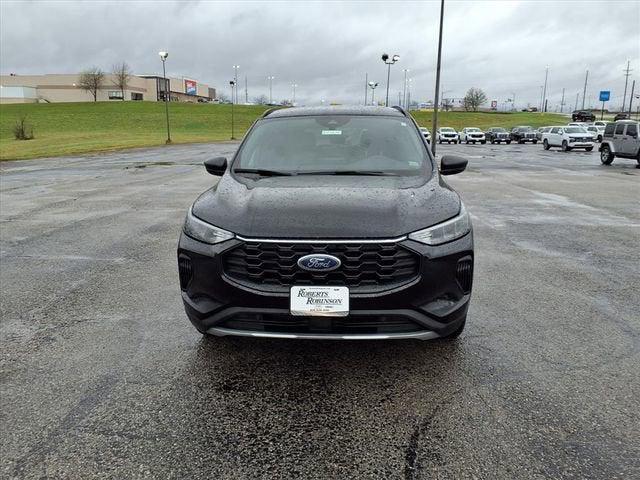 used 2025 Ford Escape car, priced at $22,897