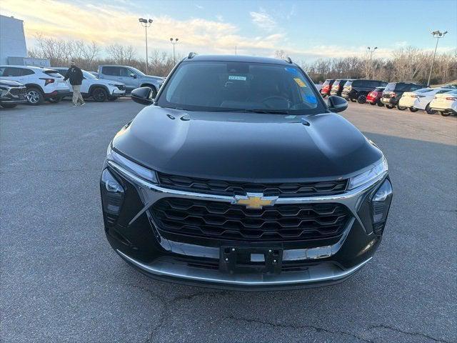 used 2025 Chevrolet Trax car, priced at $19,988