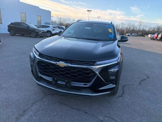 used 2025 Chevrolet Trax car, priced at $19,988