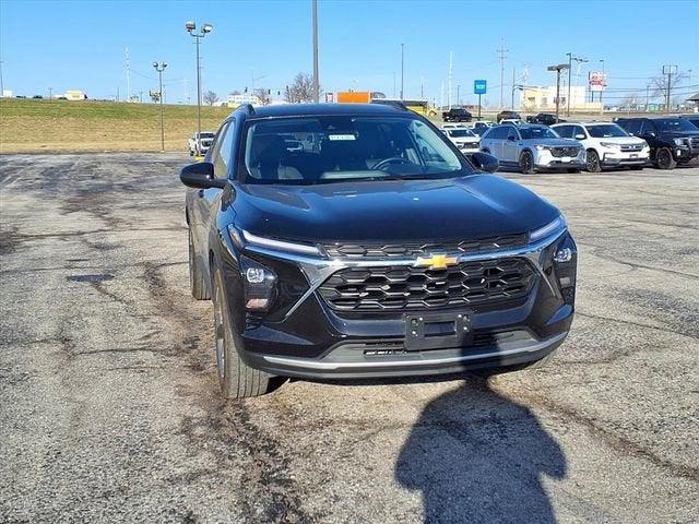 used 2025 Chevrolet Trax car, priced at $20,387