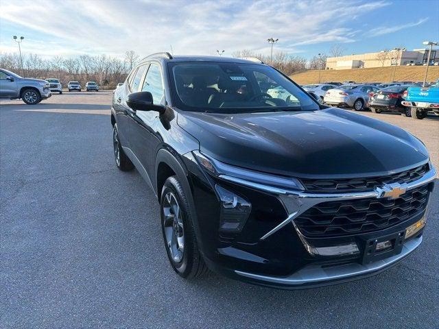 used 2025 Chevrolet Trax car, priced at $20,988