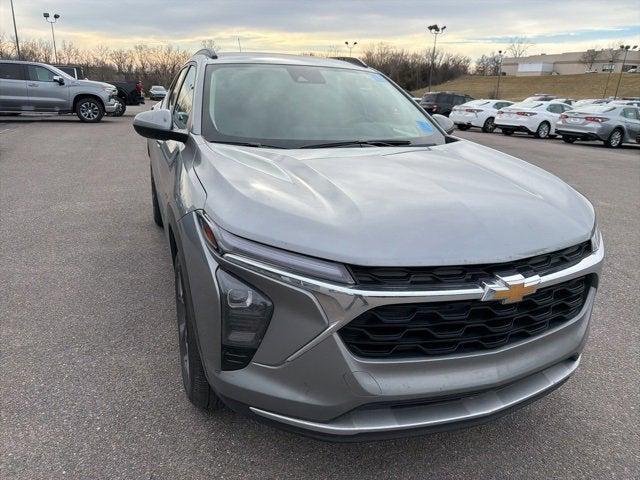 used 2025 Chevrolet Trax car, priced at $20,988