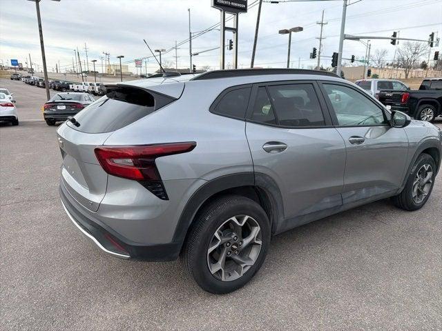 used 2025 Chevrolet Trax car, priced at $20,988