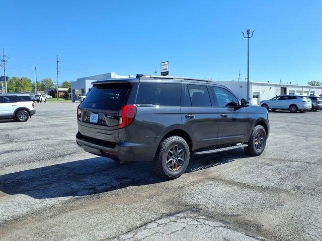 used 2025 Ford Expedition car, priced at $75,387