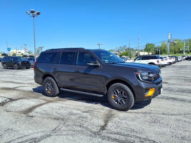 used 2025 Ford Expedition car, priced at $75,387