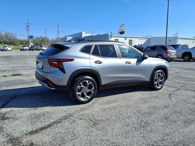 used 2025 Chevrolet Trax car, priced at $22,387