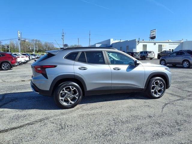 used 2025 Chevrolet Trax car, priced at $22,387