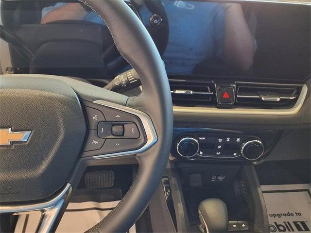 new 2025 Chevrolet TrailBlazer car, priced at $27,939