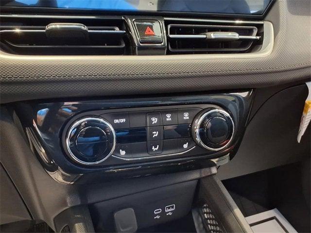 new 2025 Chevrolet TrailBlazer car, priced at $27,939