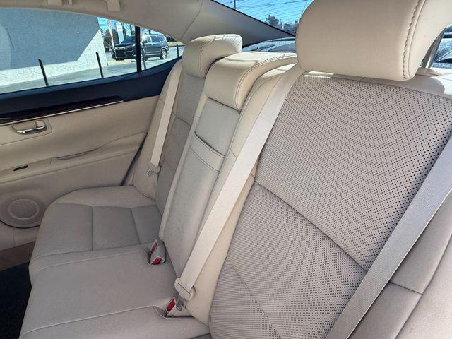 used 2015 Lexus ES 350 car, priced at $18,999